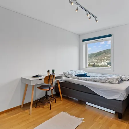 Apartamento Bright 3-bedroom Near Center Bergen