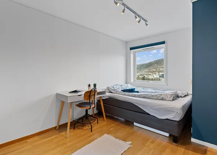Apartment Bright 3-bedroom Near Center Bergen